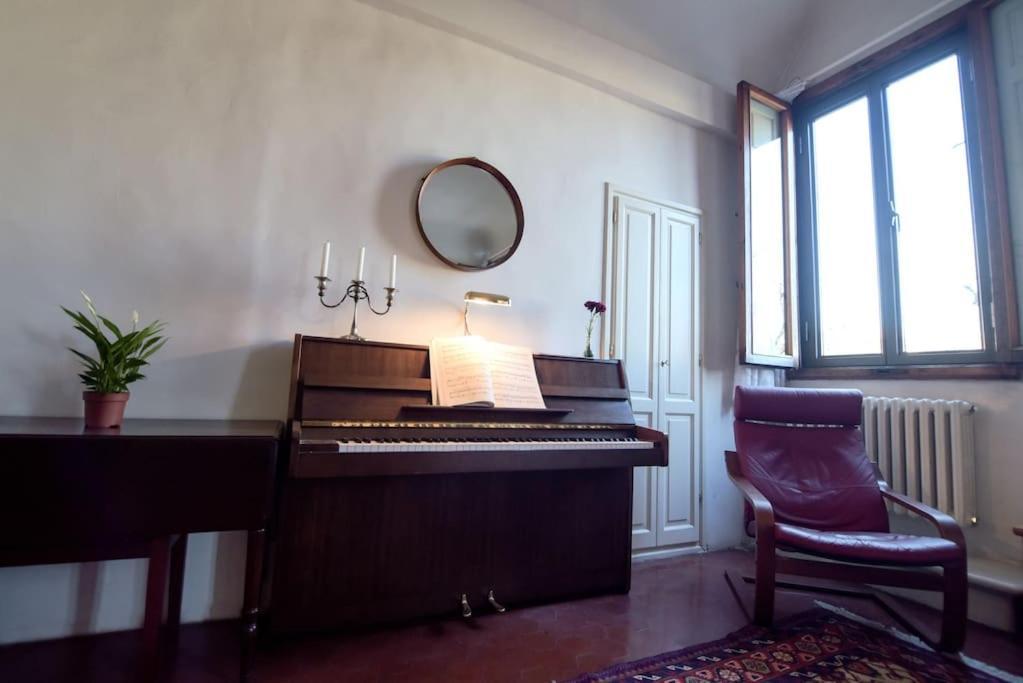 Cozy Apartment With Private Garden - City Center - Florence Exterior photo