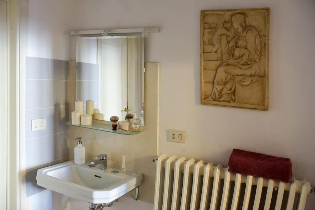 Cozy Apartment With Private Garden - City Center - Florence Exterior photo